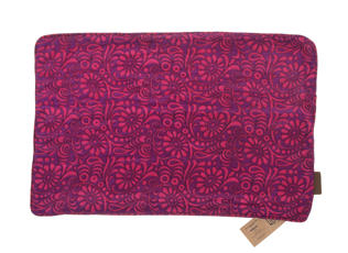 Silk pillowcase 60x40 cm in deep burgundy with densely patterned oriental floral ornamentation for sari pillowcase boho vintage.