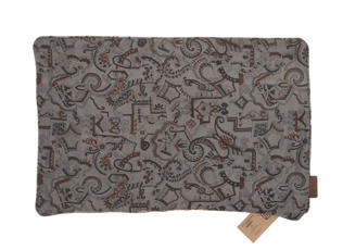 Unikt Silke pudebetræk 60x40 cm i støvet grå og sand med fint orientalsk mønster i mørke konturer, vintage etnisk boheme sari pude