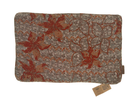 Silke pudebetræk 60x40 cm i terracotta orange og støvet grå med farverigt orientalsk ornamentmønster og etnisk vintage boho stil