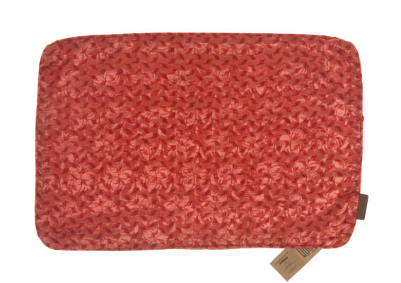 Rødt Silke pudebetræk 60x40 cm i koralfarvet sari stof med fin rynket struktur og bølgende mønster til boho boheme vintage puder
