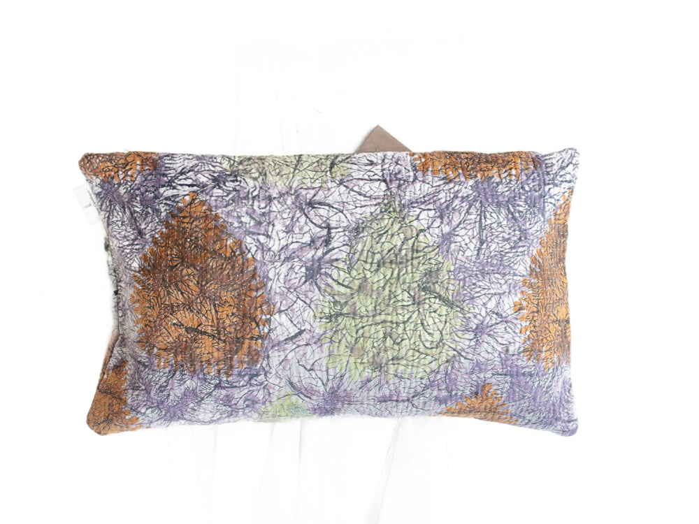 Sari pudebetræk 30x50 i orange, sand og olivengrøn med indisk, orientalsk boho mønster – unika saripude i upcycled vintage stof.