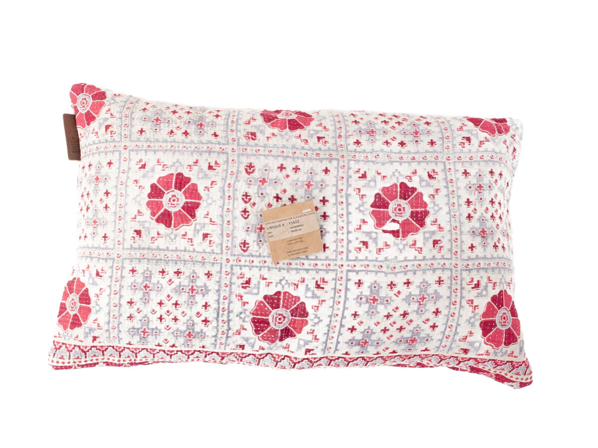 Sari pillowcase 30x50 with bohemian/vintage pattern in white, red and pink, Indian ethnic flower fields and cross details (sari pillows, sari cushion)